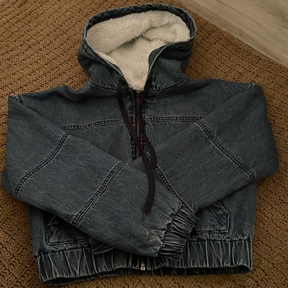 cropped aeropostale jean jacket